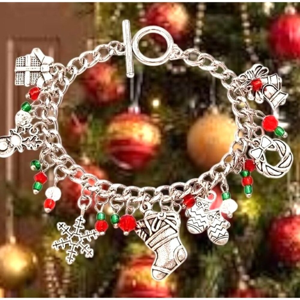 Christmas Charm Bracelet New Rudolph Stocking Wreath Snowflake Gift Pres… - Picture 2 of 11